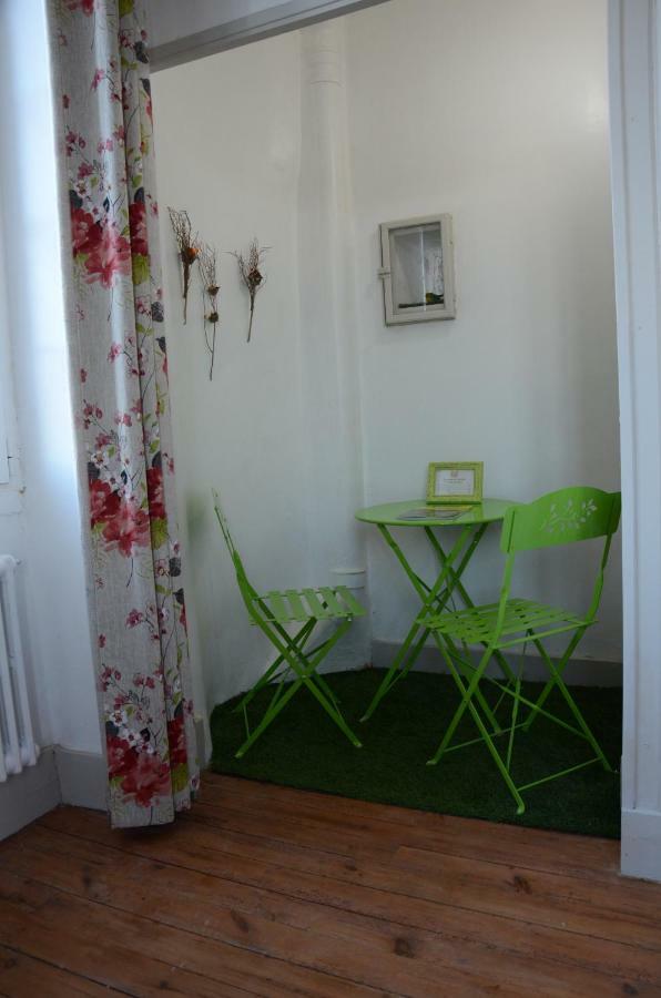 Le Manoir De Sanilhac Bed & Breakfast Notre-Dame-de-Sanilhac Dış mekan fotoğraf