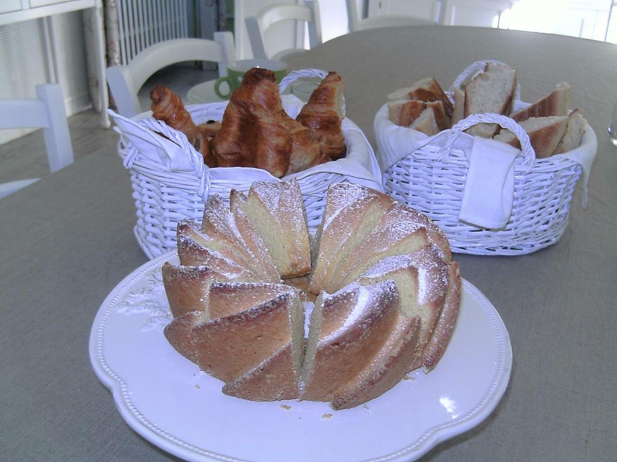 Le Manoir De Sanilhac Bed & Breakfast Notre-Dame-de-Sanilhac Dış mekan fotoğraf